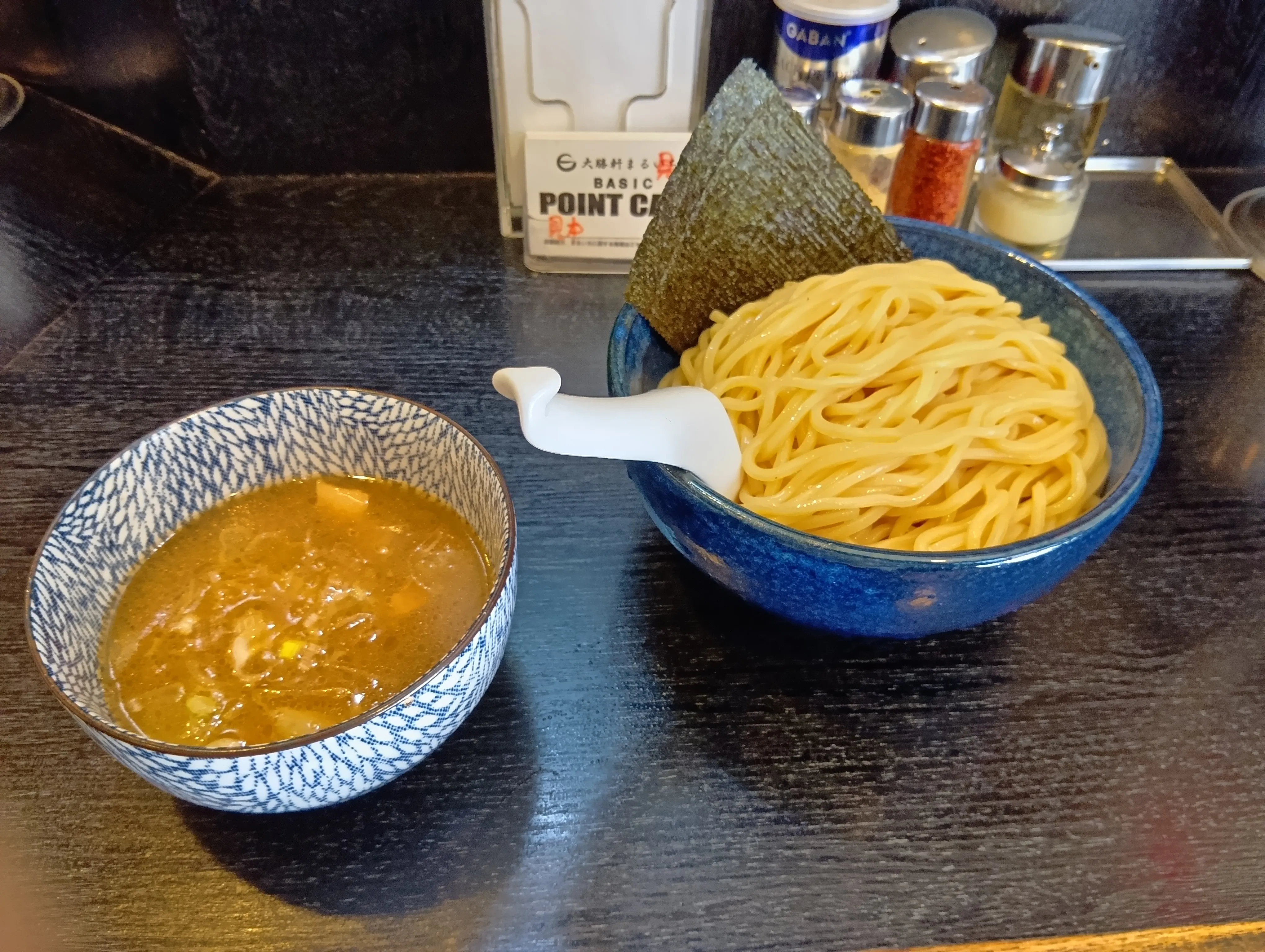 大勝軒まるいち 新宿東南口店 写真2